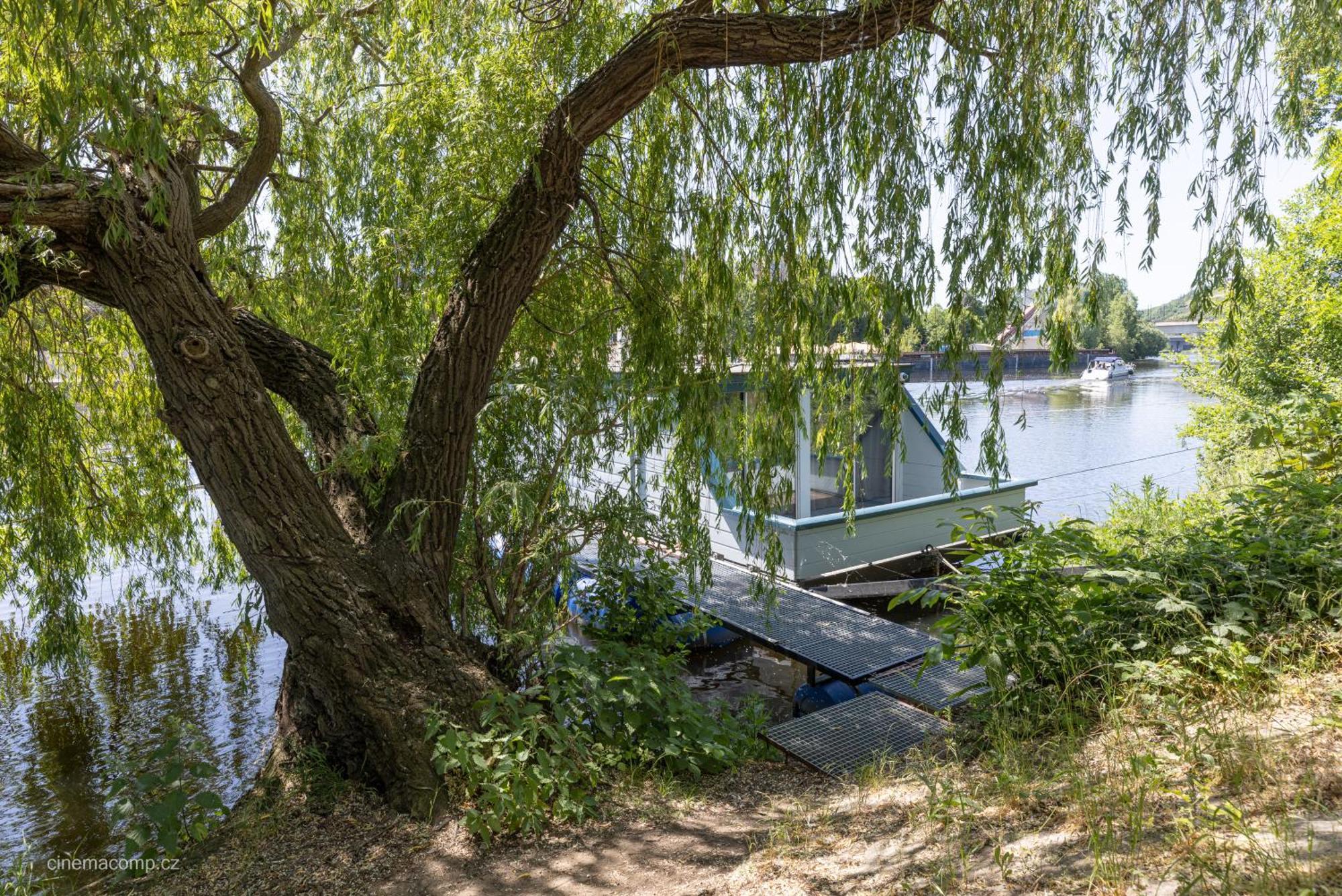 Houseboat - Place In ספינת מלון *